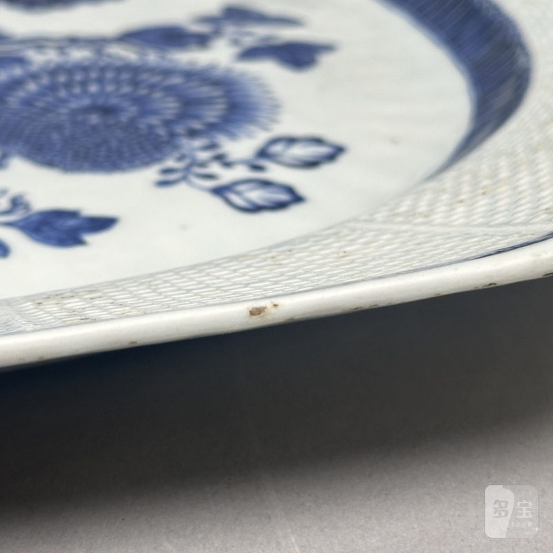 清乾隆 青花山水虫草图八方盘 - 图10